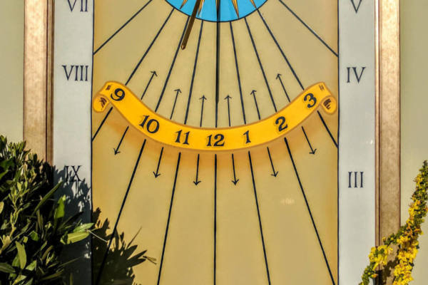 Vertical Border Sundials